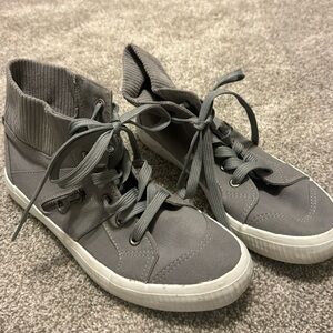 ROEBUCK & CO Gray High Top Sneakers